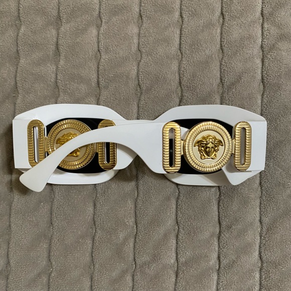 Versace Rectangular Sunglasses - Picture 3 of 7